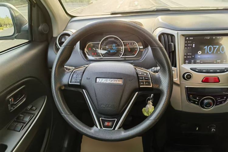Used Haval H1 2017 Red-Label 1.5L AMT Comfort Model Steering Wheel
