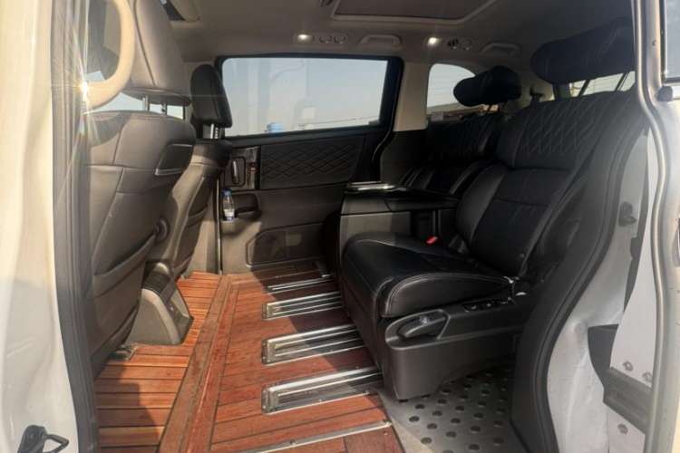 Used Honda Elysion 2019 2.0L Hybrid Luxury Edition