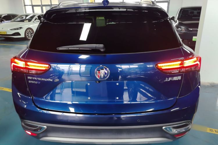 Used Buick Envision 2023 Encore S 652T Two-Wheel-Drive Luxury Model
