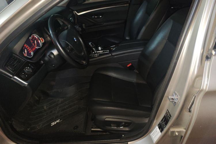 Used BMW 5 Series 2013 530Li Leading Model