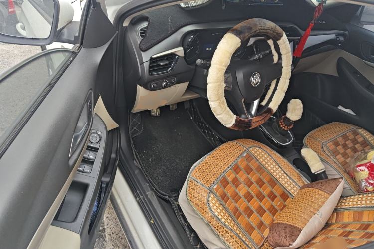 Used Buick Excelle 2018 15N Manual Elite Version Driver Seat