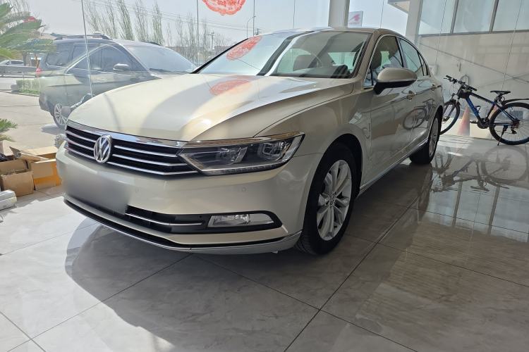 Used Volkswagen Magotan 2018 Facelift 330TSI DSG Luxury Model