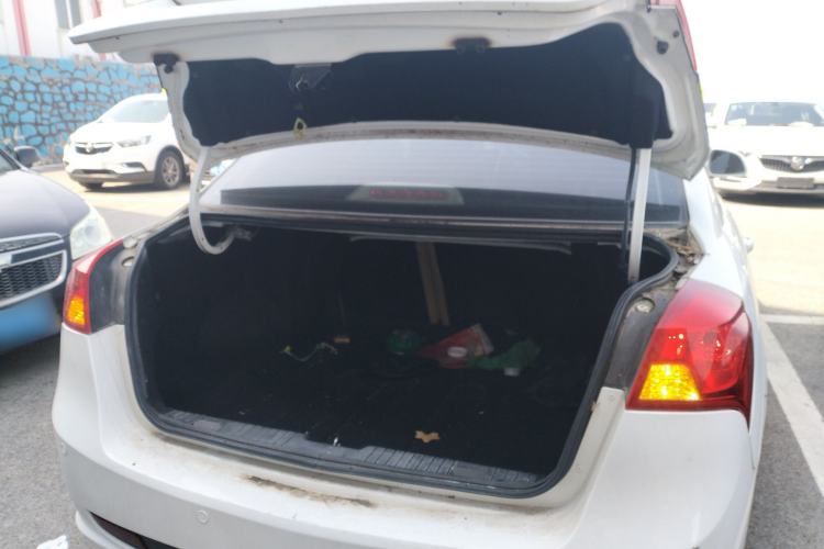 Used Buick Excelle 2015 1.5L Automatic Classic Model
