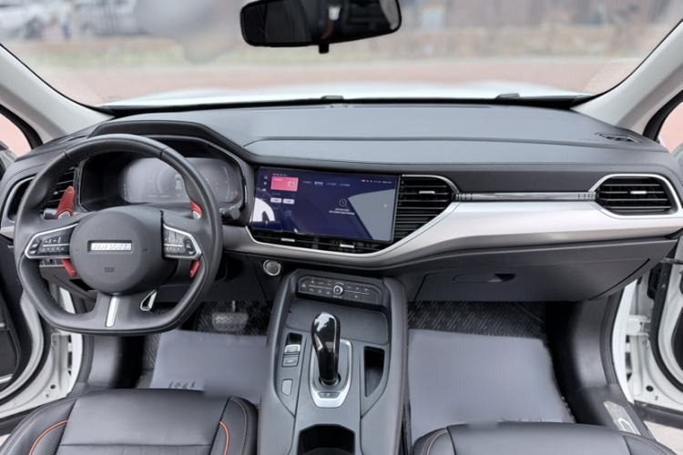 Used Haval F7 2021 1.5T Two-Wheel Drive iXuan Interior 1