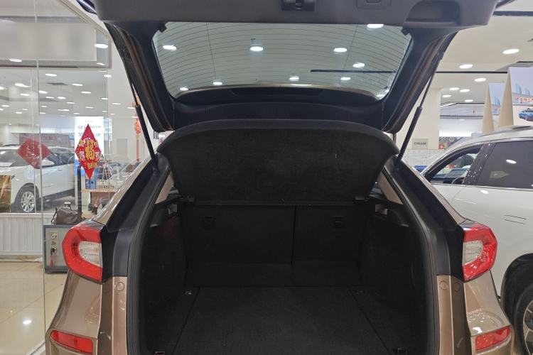 Used Honda Avancier 2017 240TURBO Two-Wheel Drive Premium Edition Trunk