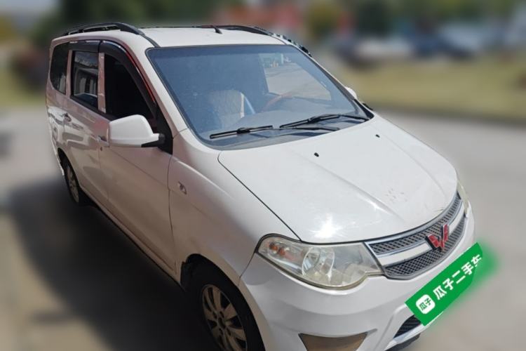 Used Wuling Hongguang 2016 1.5L Restyled S Comfort Version Front Right 45 Deg