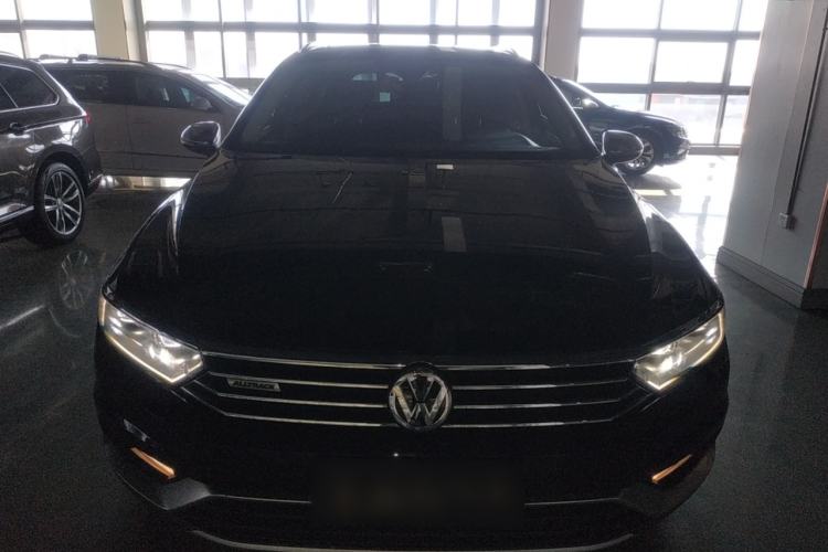 Used Volkswagen Variant 2018 380TSI Four-Wheel Drive Longitudinal Version
