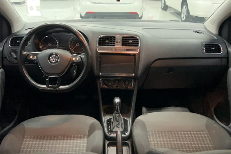 Used Volkswagen Polo 2016 1.6L Automatic Comfort Model