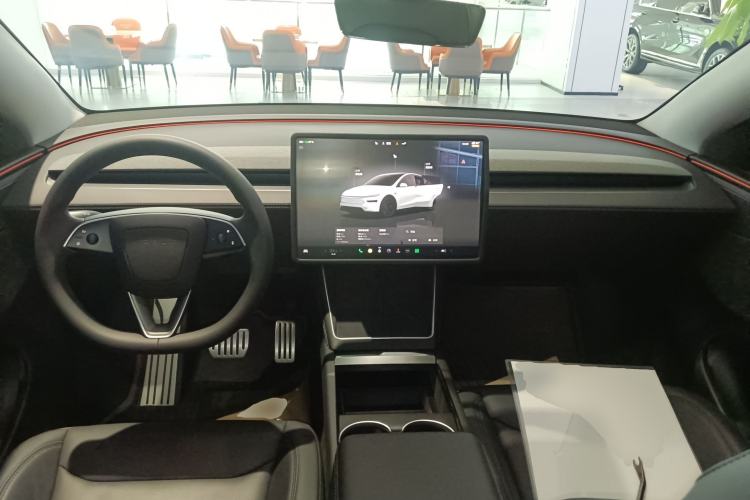 Used Tesla Model Y 2025 Long-Range All-Wheel-Drive Version