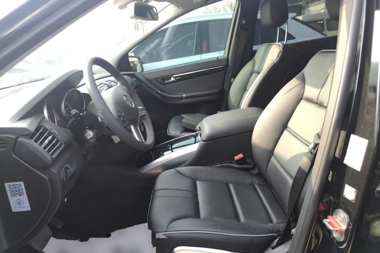 Used Mercedes-Benz R-Class 2017 R 320 4MATIC Business Edition Prestige Model