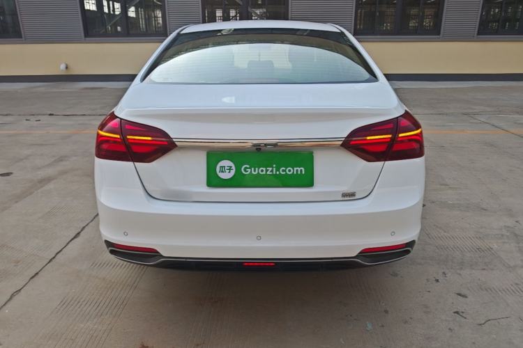 Used Geely Auto Emgrand 2019 Leading Edition 1.5L Manual Luxury Model China VI Standard Rear