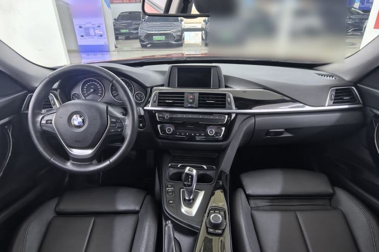Used BMW 3 Series GT 2018 320i Sport Edition

