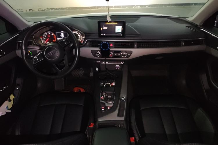 Used Audi A4L 2017 40 TFSI Ambition Edition Center Console