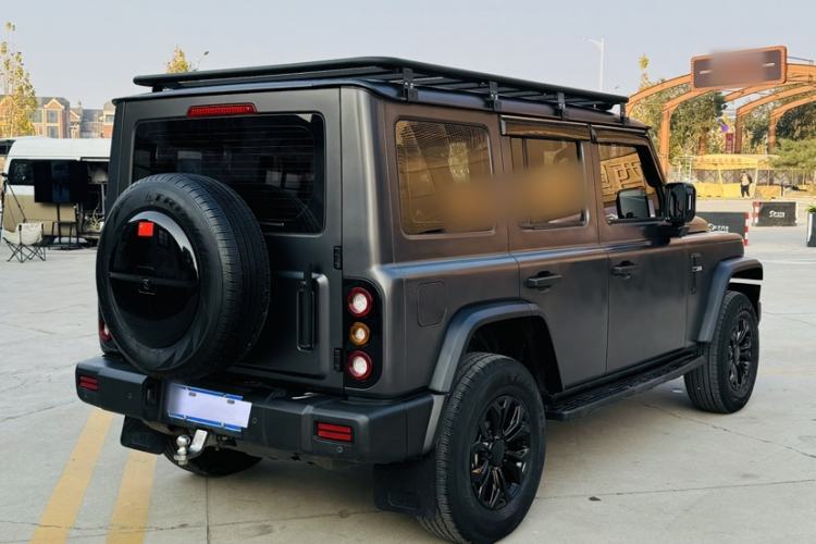 Used 212 T01 2024 2.0T Explorer
