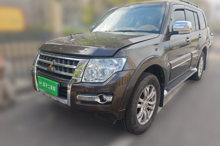 Used Mitsubishi Pajero