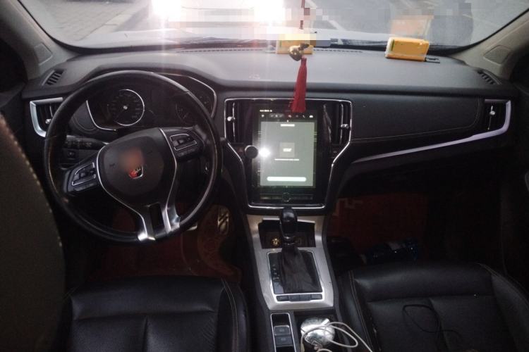 Used Roewe RX5 2016 20T Two-Wheel Drive Automatic Internet Smart Edition