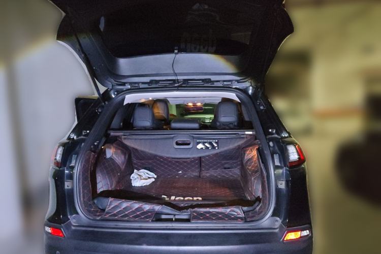 Used Jeep Cherokee 2020 2.0T Two-Wheel Drive Leading Edition