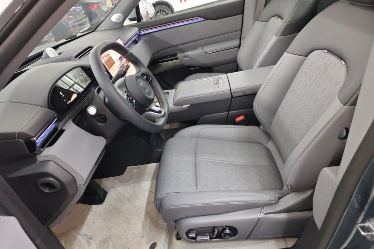 Used Zeekr 7X 2025 75 kWh Rear-Wheel Drive Intelligent Driving Version
