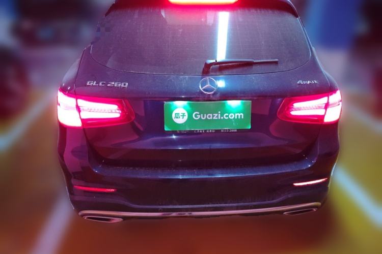 Used Mercedes-Benz GLC 2018 Facelift GLC 260 4MATIC Luxury Edition
