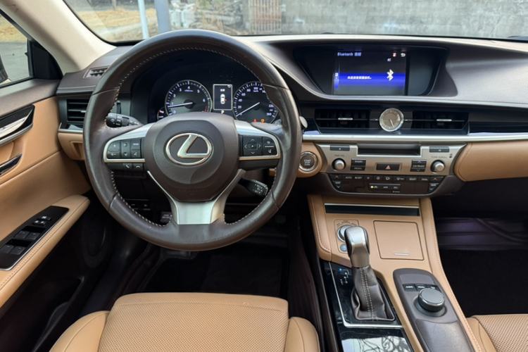 Used Lexus ES 2016 200 Midnight Special Limited Edition
