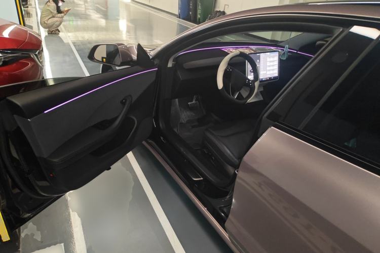 Used Tesla Model 3 2023 Rear-Wheel-Drive Version
