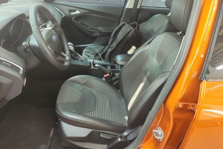 Used Ford Focus 2015 Hatchback 1.6L Automatic Fashion Edition Left Front Seat