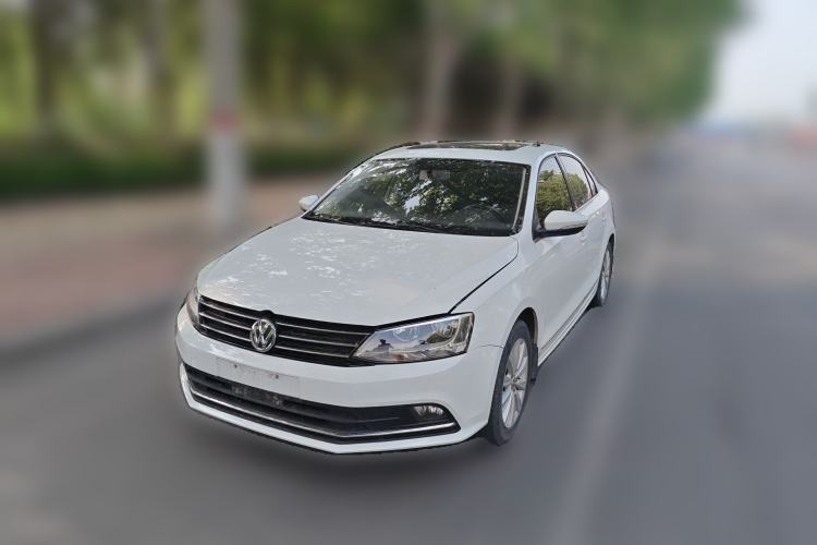 Used Volkswagen Sagitar 2015 230TSI Automatic Comfort Version