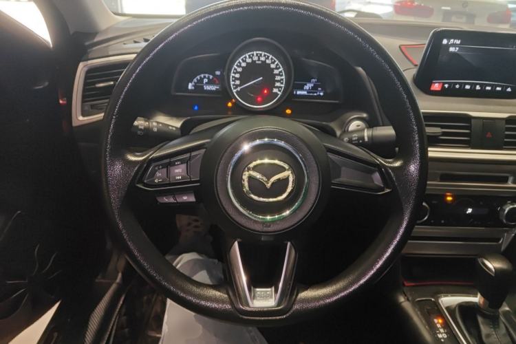 Used Mazda Mazda 3 Axela 2019 Cloud-Controlled Sedan 1.5L Automatic Luxury Model China VI Standard
