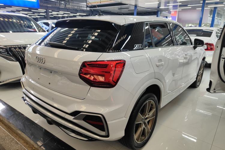 Used Audi Q2L 2023 35TFSI Fashion Dynamic Model Exterior 5