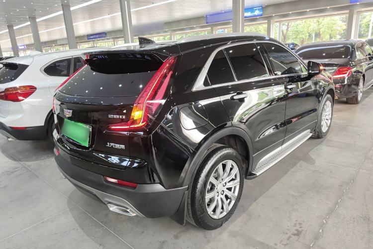 Used Cadillac XT4 2021 28T Two-Wheel Drive Luxury Version

