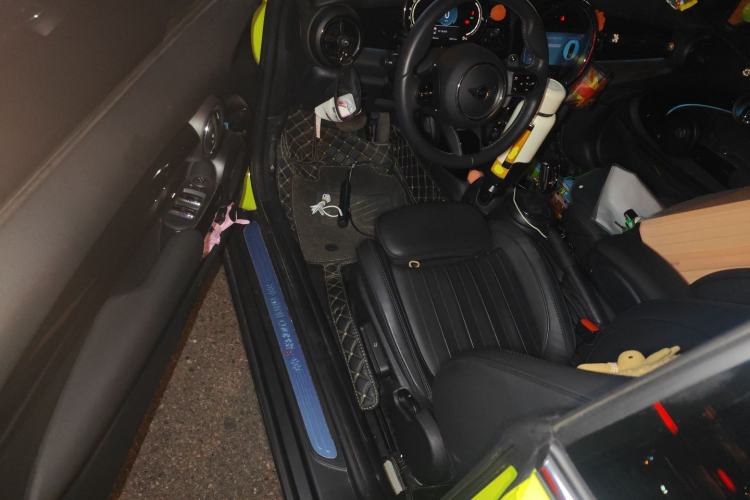 Used MINI 2023 Second Facelift 2.0T COOPER S CABRIO Artist