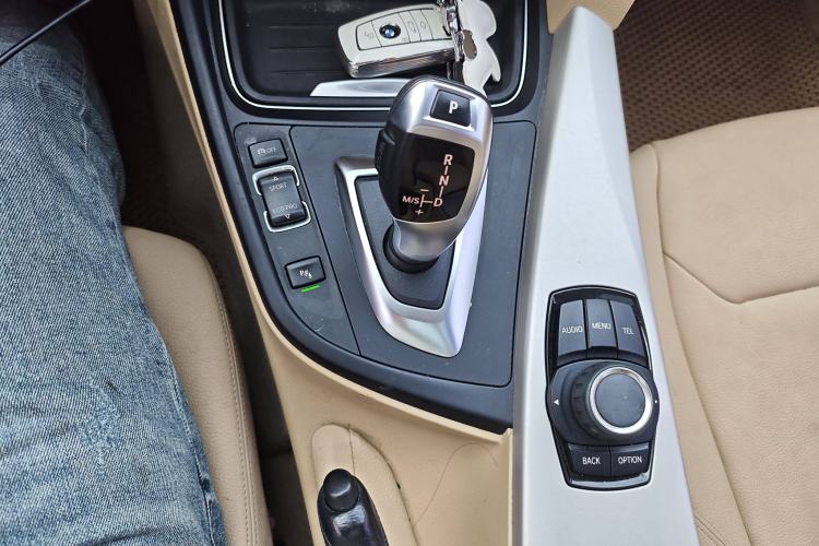 Used BMW 3 Series 2015 320Li Luxury Edition Fashion Model
