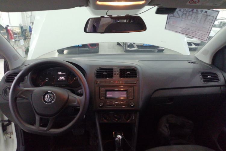 Used Volkswagen Polo 2018 1.5L Automatic Advanced Driving Model Center Console