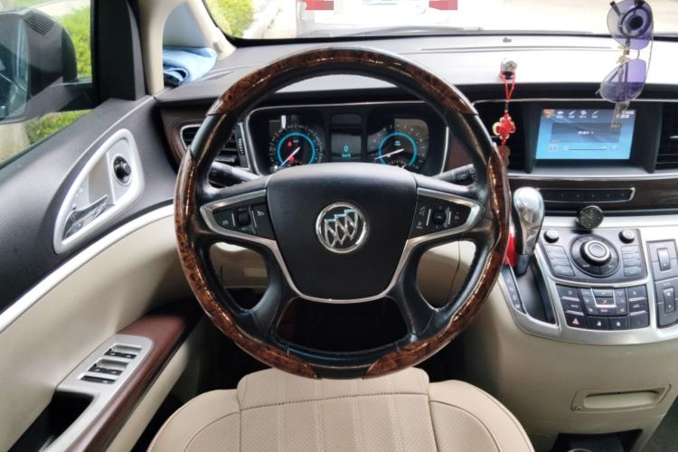 Used Buick GL8 2014 3.0L GT Luxury Business Haoya Edition
