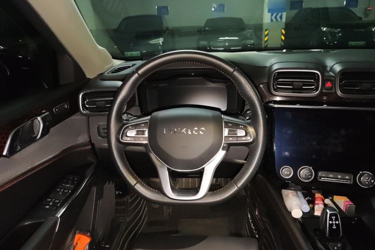 Used Lynk & Co 02 2019 1.5T DCT Two-Wheel Drive Pro Edition China VI Standard Steering Wheel