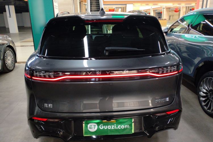 Used VOYAH FREE 2025 318 318 km Rear-Drive Touring Edition