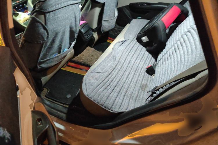 Used Buick GT 2018 15T Manual Elite Version China V Standard Left Rear Seat