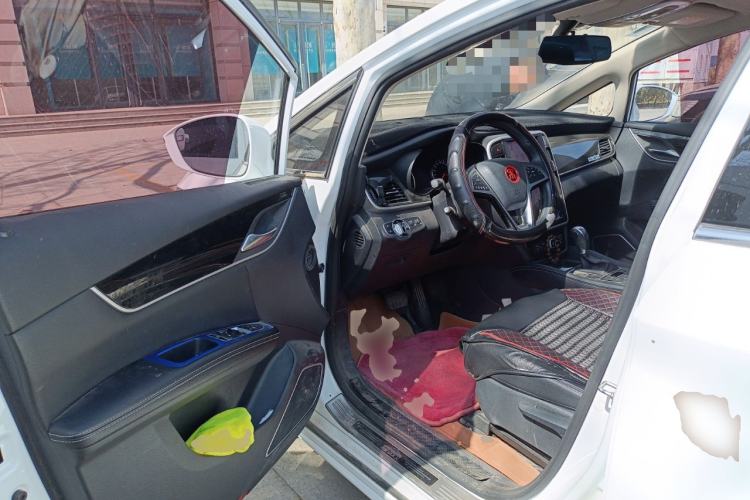 Used BYD Song MAX 2018 1.5T Automatic Smart Connect Elite Model with 6 Seats