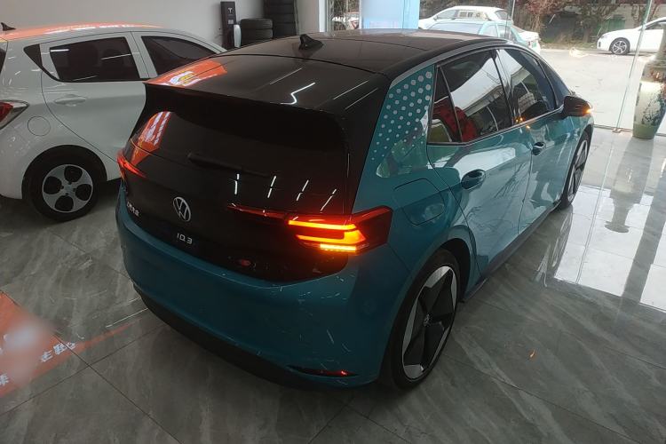 Used Volkswagen ID.3 2021 1st Edition ID. First Impression Edition Rear Right 45 Deg