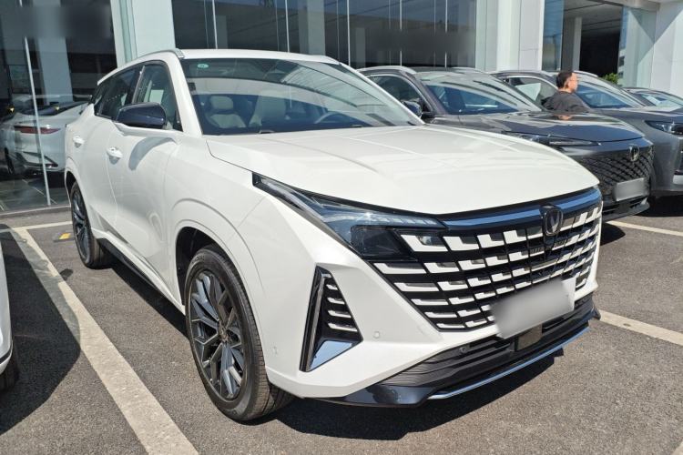 Used CHANGAN UNI-Z New Energy 2025 Model, Smart New Blue Whale 125km Ultra-Strong Version Front Right 45 Deg