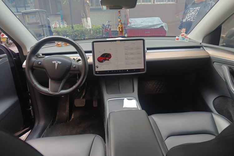 Used Tesla Model Y 2022 Rear-Wheel-Drive Version
