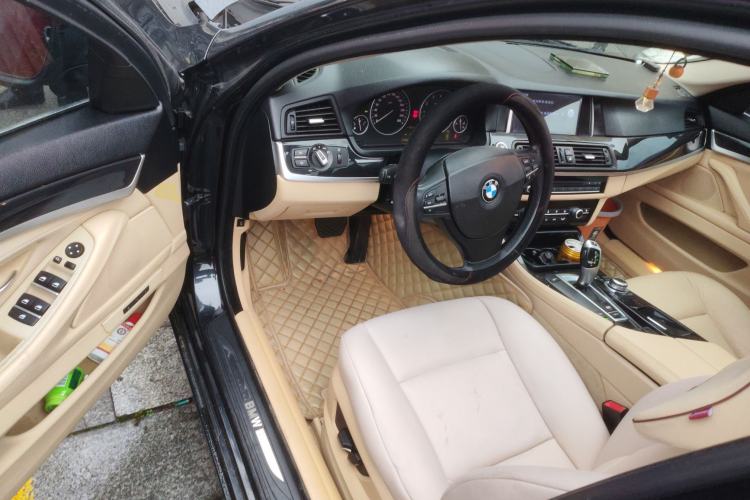 Used BMW 5 Series 2011 523Li Leading Model