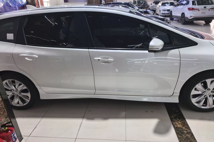 Used Honda Jade 2017 1.8L automatic Comfort version 5 seats