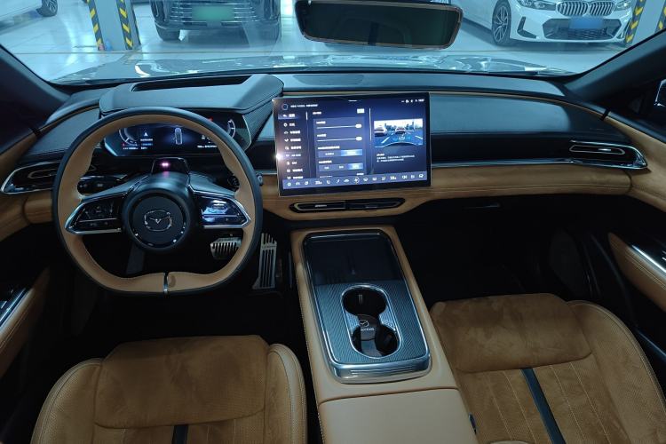 Used Mazda EZ-6 2024 Range-Extended 200 Luxury Edition Center Console