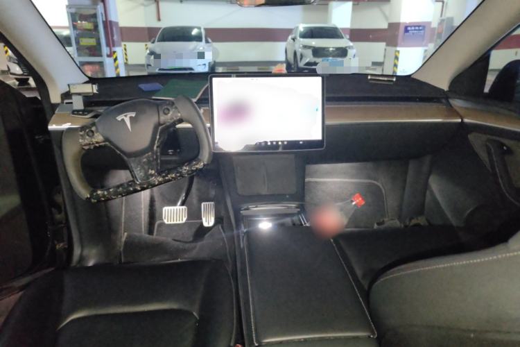 Used Tesla Model Y 2022 Rear-Wheel-Drive Version Center Console