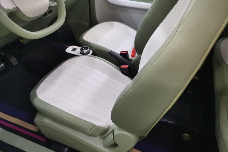 Used Geely Galaxy Panda 2025 210km Panda Rider Left Front Seat