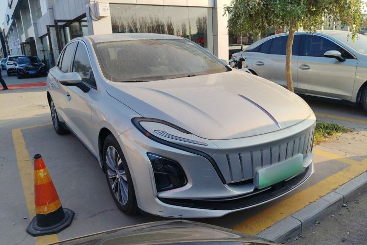 Used Hongqi E-QM5 2022 431 km Charge & Enjoy Edition