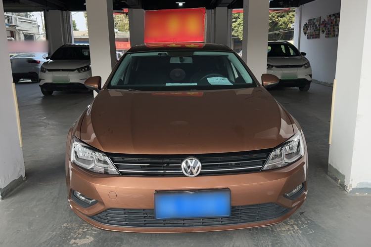 Used Volkswagen Lamando 2017 230TSI DSG Fashion Edition
