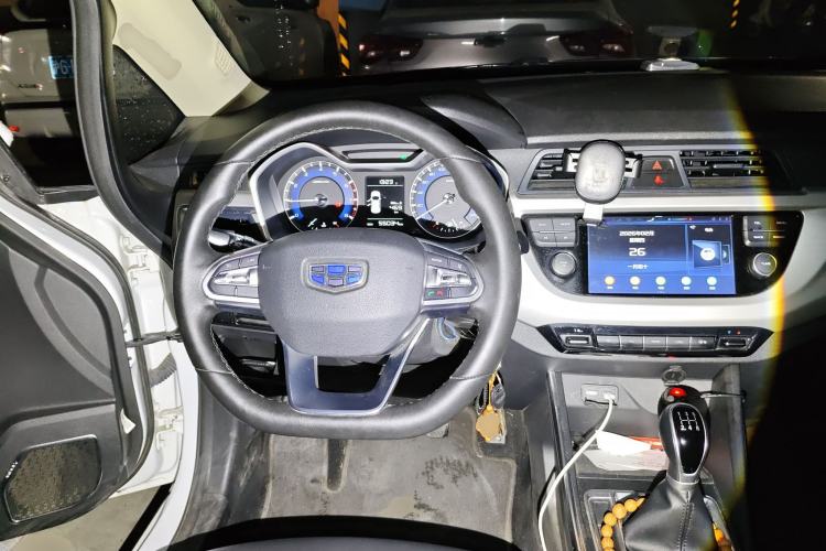 Used Geely Auto Vision X3 2019 Upgraded Model 1.5L Manual Elite Version