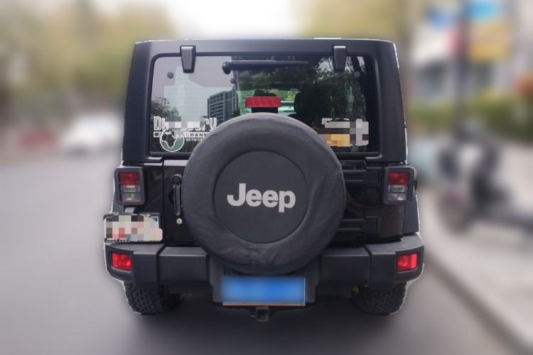 Used Jeep Wrangler 2014 3.0L Sahara Four-Door Edition Rear